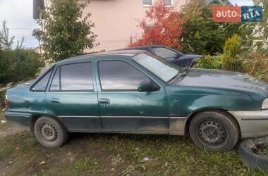 Седан Daewoo Nexia 1996 в 