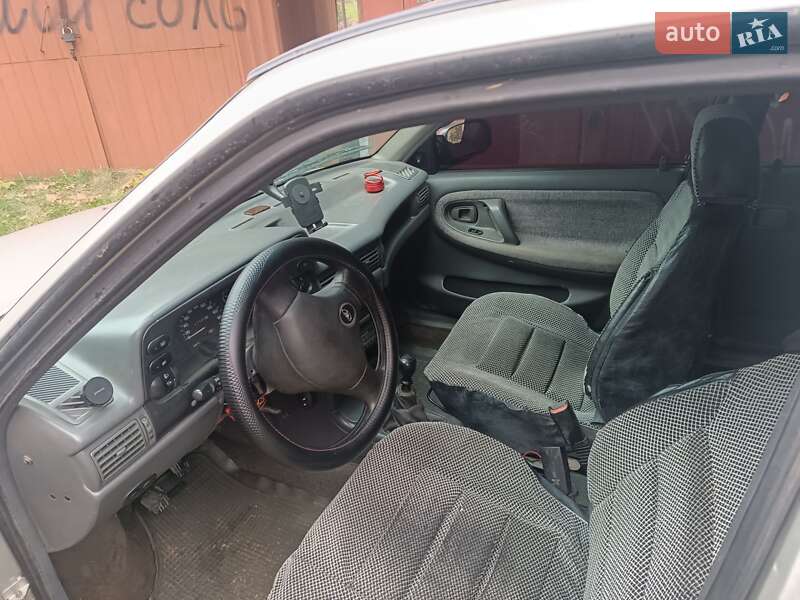 Седан Daewoo Nexia 2006 в Ужгороде