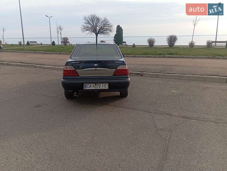 Седан Daewoo Nexia 2005 в Черкасах