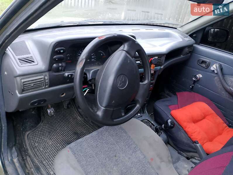 Седан Daewoo Nexia 2008 в Луцке