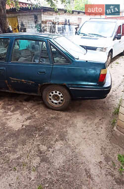 Седан Daewoo Nexia 1997 в 