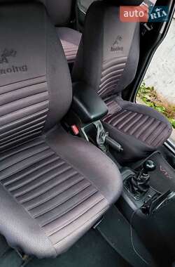 Седан Daewoo Nexia 2011 в 