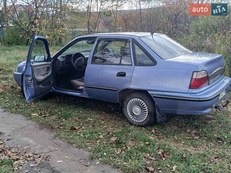 Седан Daewoo Nexia 2008 в Хмільнику