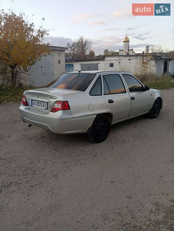 Седан Daewoo Nexia 2008 в Калуші