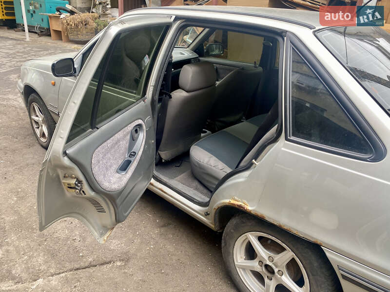 Седан Daewoo Nexia 2006 в Дніпрі