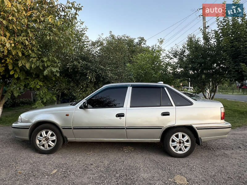 Седан Daewoo Nexia 2007 в Пирятині