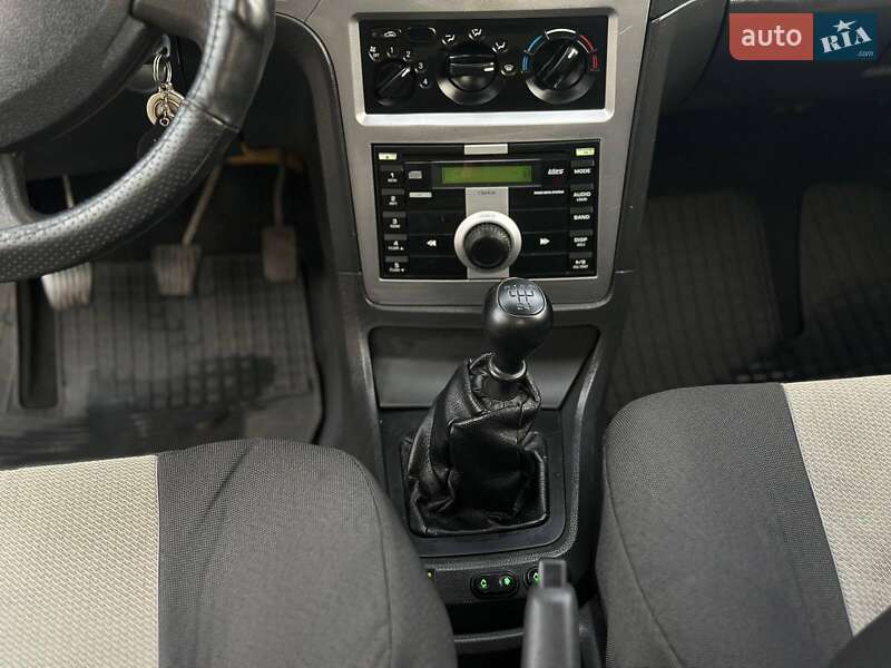 Седан Daewoo Nexia 2011 в Дніпрі