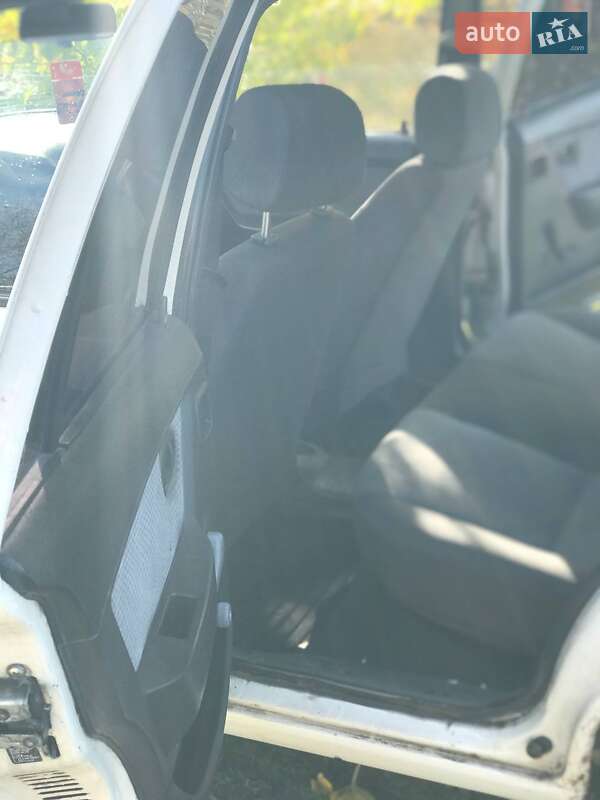 Седан Daewoo Nexia 2012 в Верхньодніпровську фото 5 Седан Daewoo Nexia 2012 в Верхньодніпровську