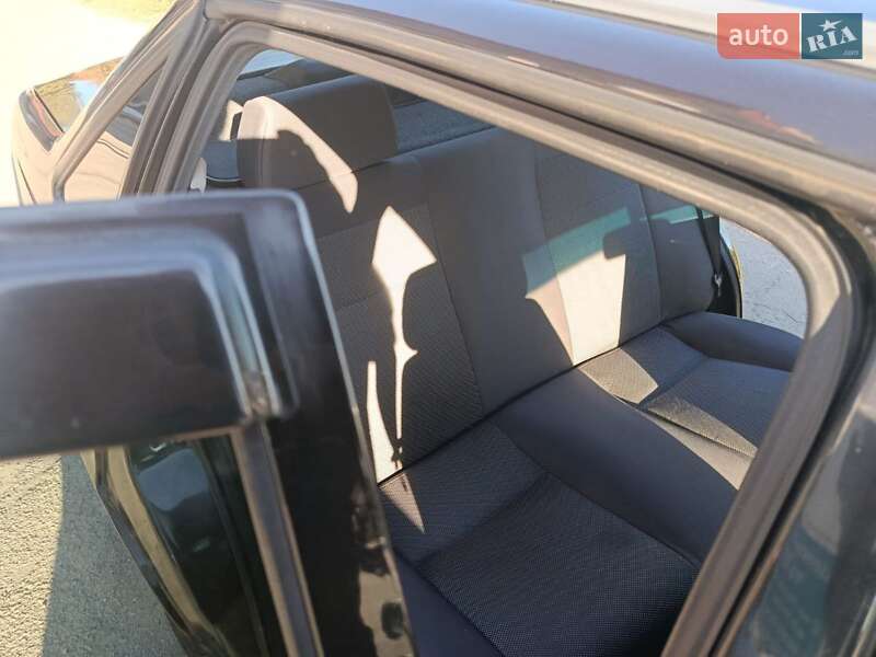 Седан Daewoo Nexia 2010 в Днепре