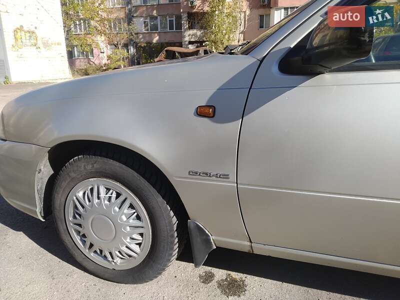 Седан Daewoo Nexia 2008 в Николаеве