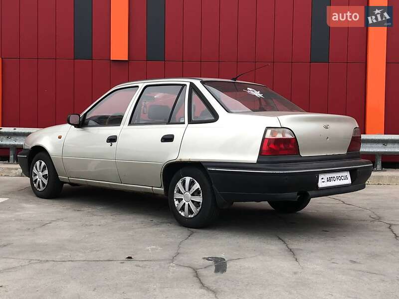 Седан Daewoo Nexia 2006 в Києві