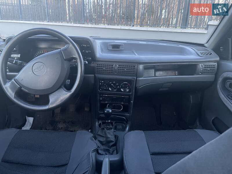 Седан Daewoo Nexia 2008 в Києві