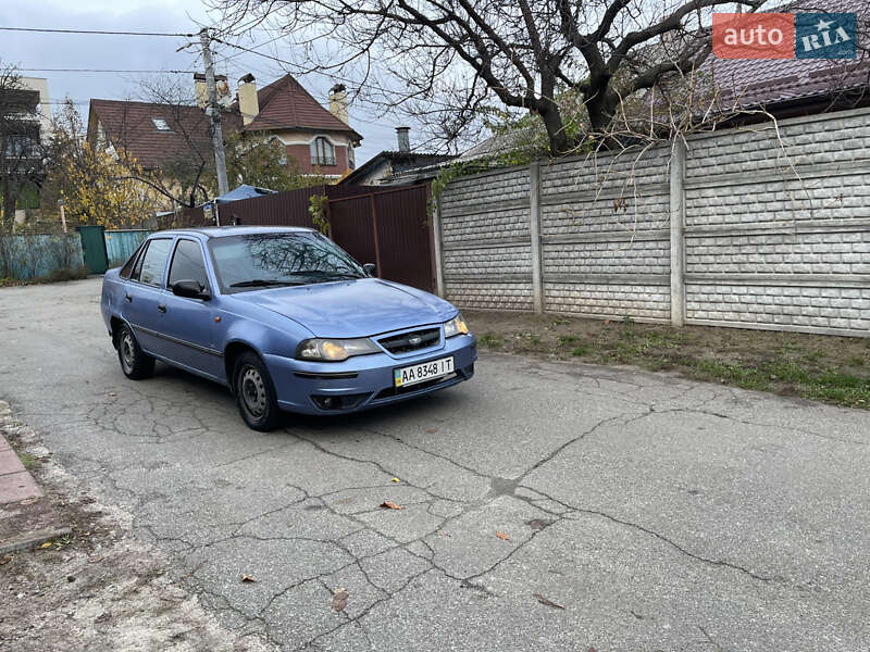 Седан Daewoo Nexia 2008 в Киеве