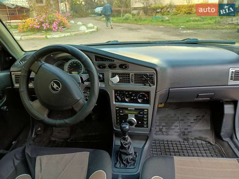 Седан Daewoo Nexia 2012 в Коломиї