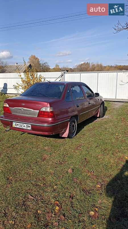 Седан Daewoo Nexia 2008 в Звягелі