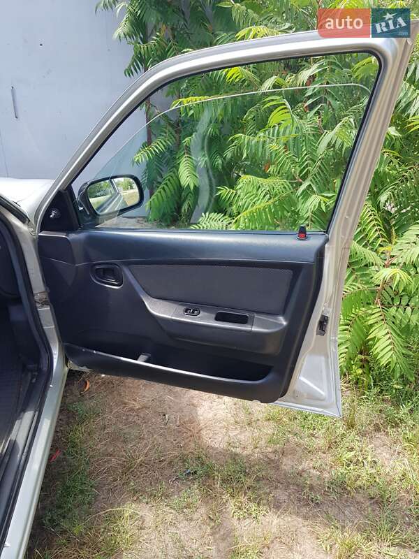 Седан Daewoo Nexia 2008 в Ізюмі