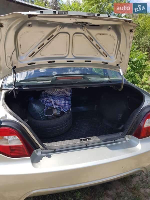 Седан Daewoo Nexia 2008 в Ізюмі