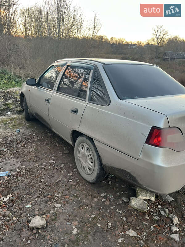 Седан Daewoo Nexia 2008 в Староконстантинове