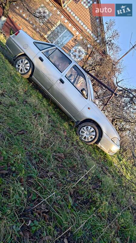 Седан Daewoo Nexia 2008 в Рівному