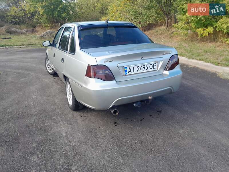 Седан Daewoo Nexia 2008 в Богуславе