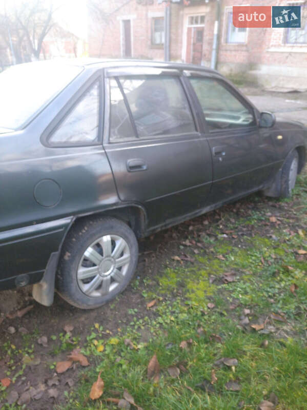 Седан Daewoo Nexia 2003 в Хмельницькому