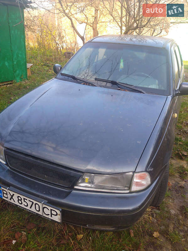 Седан Daewoo Nexia 2003 в Хмельницькому