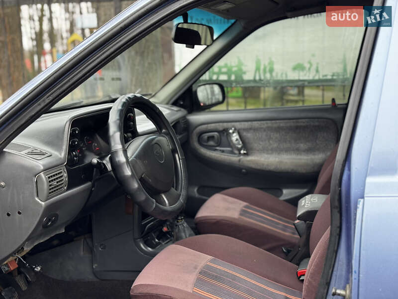 Седан Daewoo Nexia 2008 в Києві фото 10 Седан Daewoo Nexia 2008 в Києві