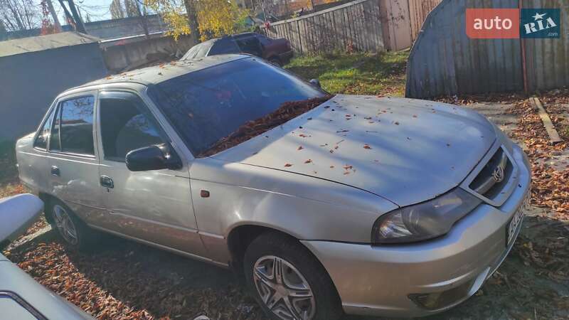 Седан Daewoo Nexia 2008 в Киеве