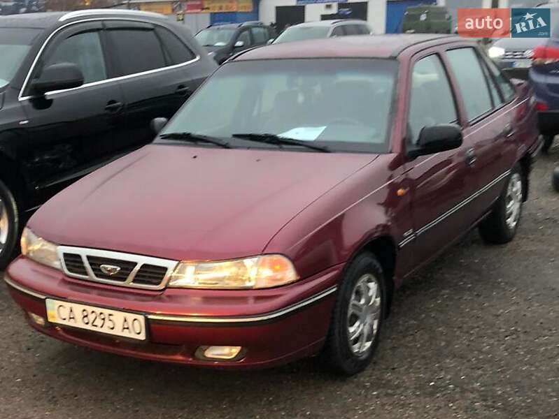 Седан Daewoo Nexia 2008 в Черкасах