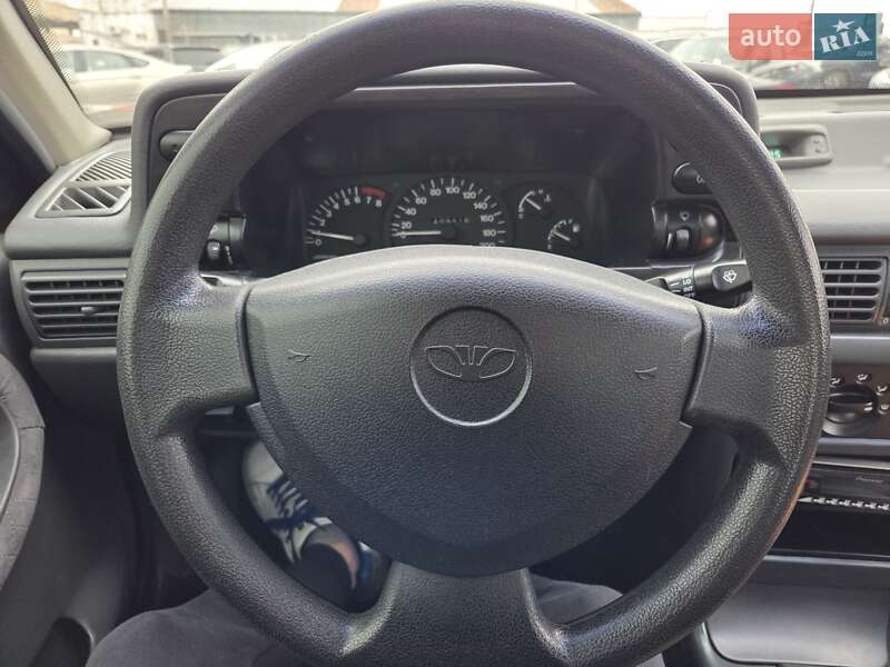 Седан Daewoo Nexia 2007 в Киеве