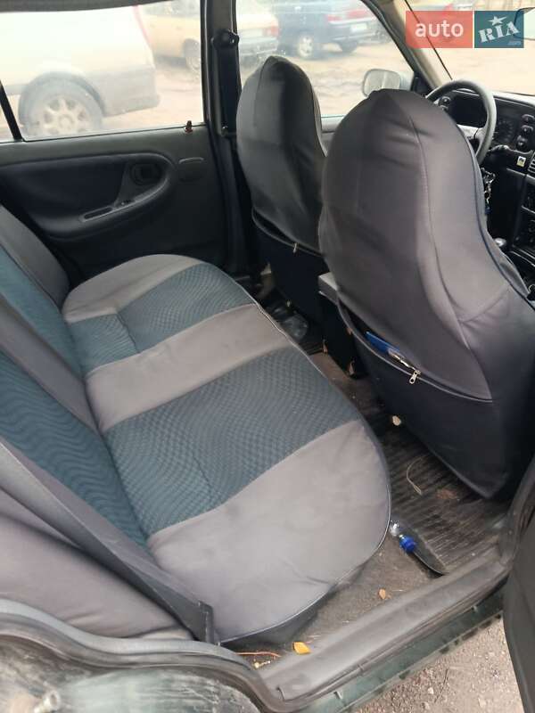 Седан Daewoo Nexia 1997 в Запорожье