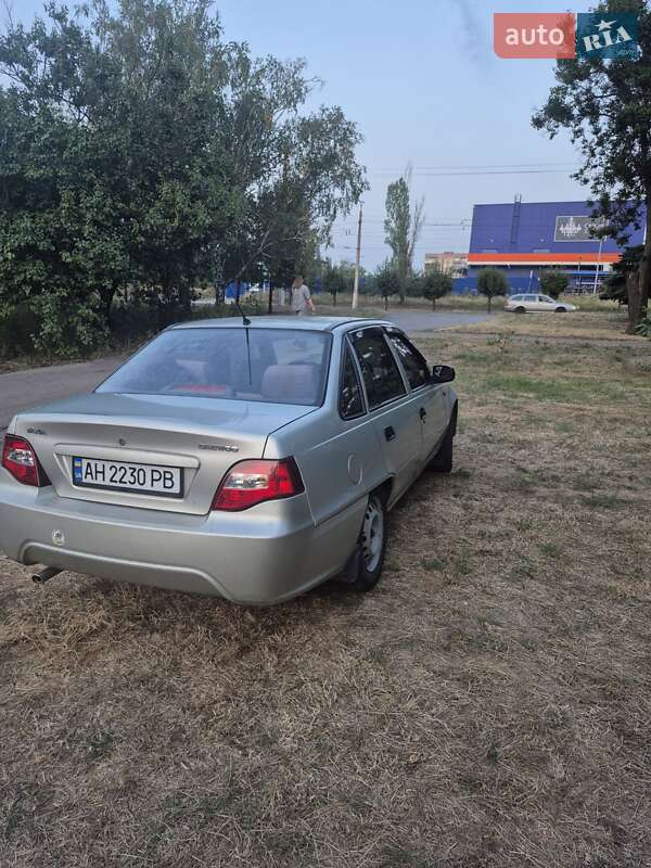 Седан Daewoo Nexia 2008 в Каменском