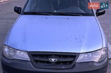 Седан Daewoo Nexia 2010 в Смеле