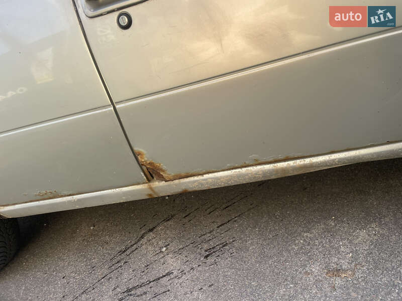 Седан Daewoo Nexia 1995 в Киеве