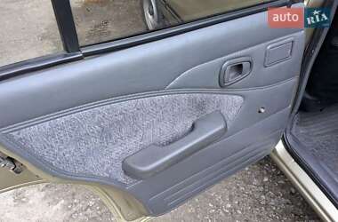 Седан Daewoo Nexia 2006 в Каневе