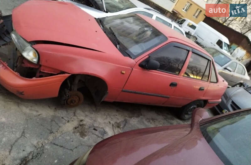 Седан Daewoo Nexia 2004 в Виннице