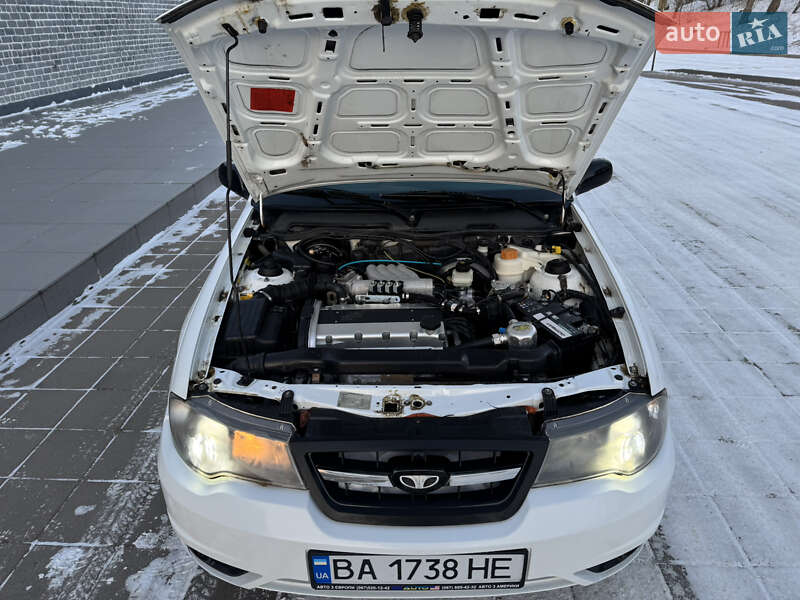 Седан Daewoo Nexia 2008 в Кременчуге