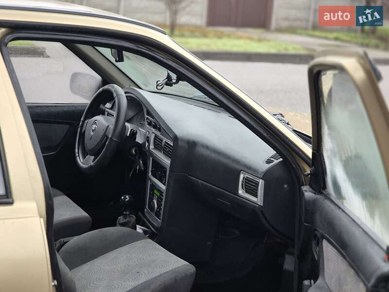 Седан Daewoo Nexia 2011 в Днепре