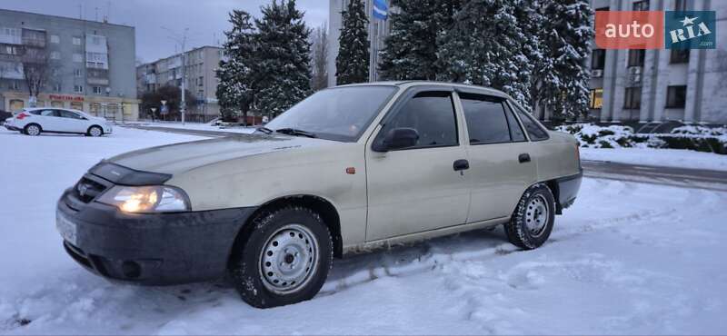 Седан Daewoo Nexia 2011 в Кременчуге