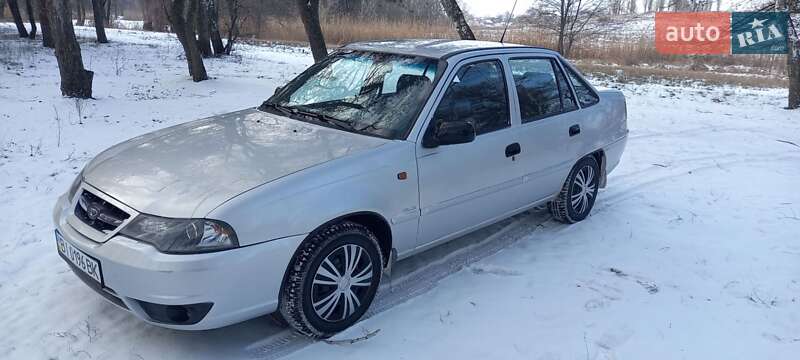 Седан Daewoo Nexia 2011 в Зенькове фото Седан Daewoo Nexia 2011 в Зенькове