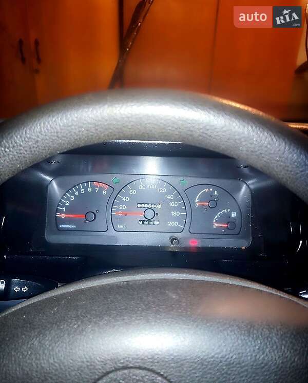 Седан Daewoo Nexia 2008 в Нежине