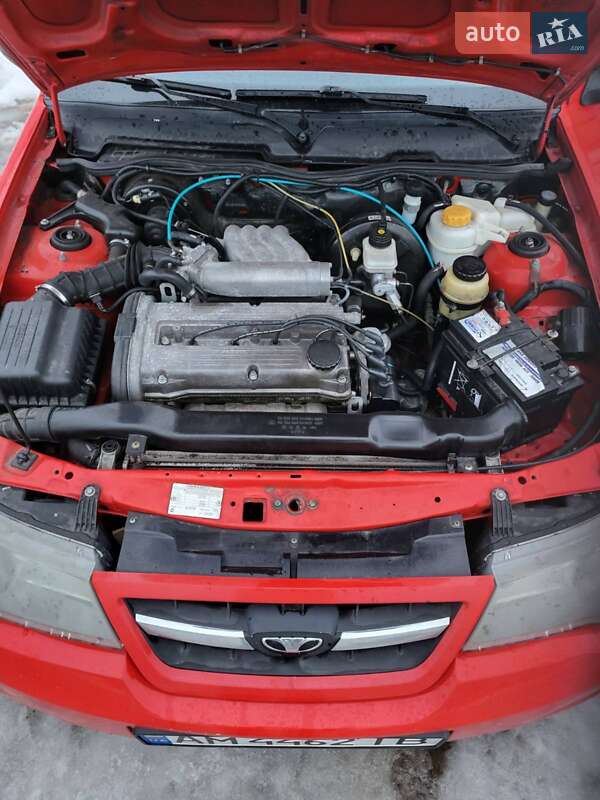 Седан Daewoo Nexia 2008 в Бердичеве