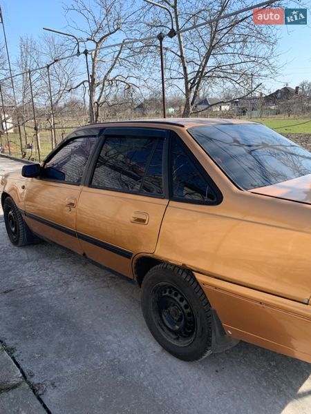 Седан Daewoo Nexia 1998 в Каменском