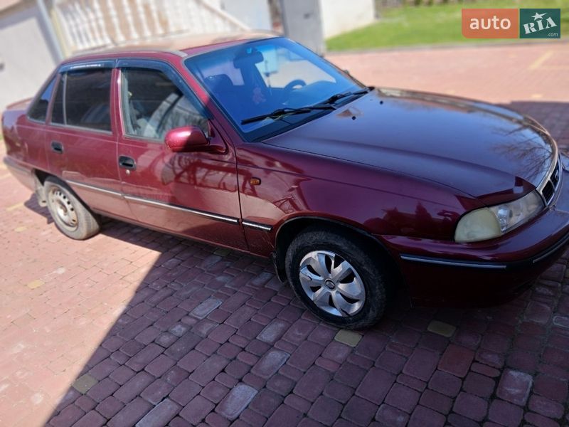 Седан Daewoo Nexia 2006 в Щирце