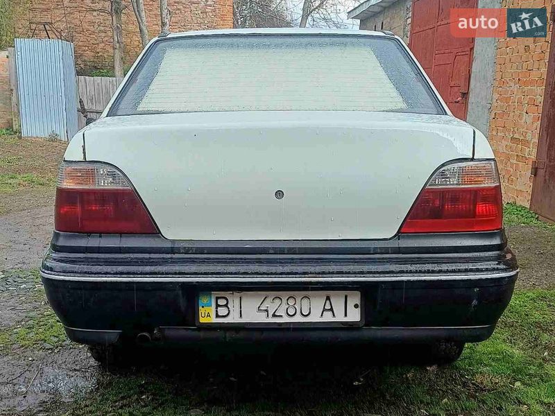 Седан Daewoo Nexia 1997 в Полтаві