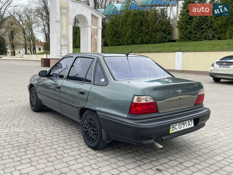 Седан Daewoo Nexia 2005 в Бродах
