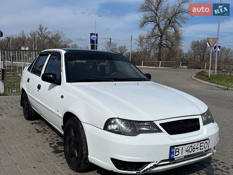 Седан Daewoo Nexia 2012 в Кременчуге