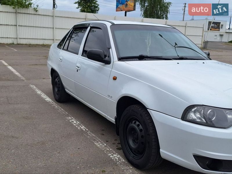 Седан Daewoo Nexia 2008 в Кременчуці