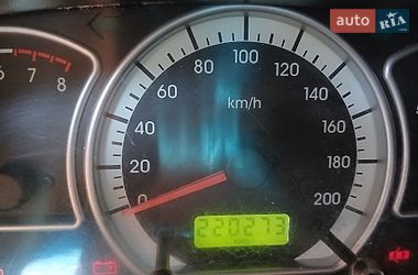 Седан Daewoo Nexia 2012 в Марганці