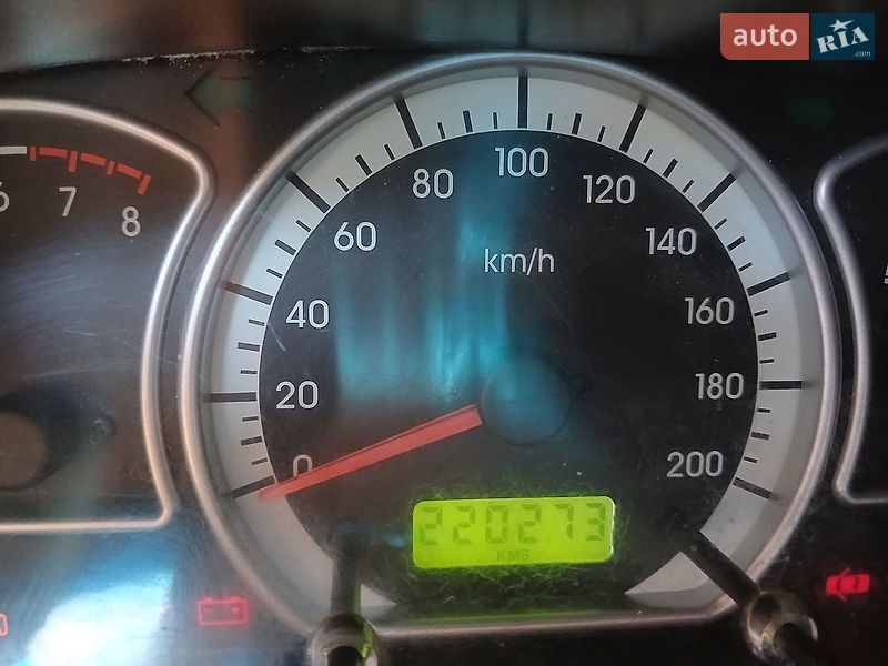 Седан Daewoo Nexia 2012 в Марганці